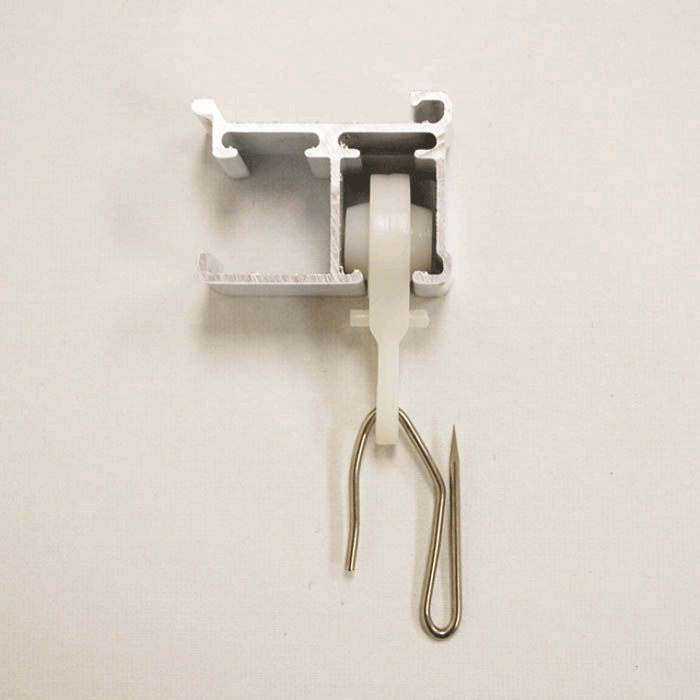 8100 Track & Carrier